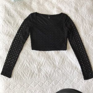 Forever 21 black long sleeve crop top
